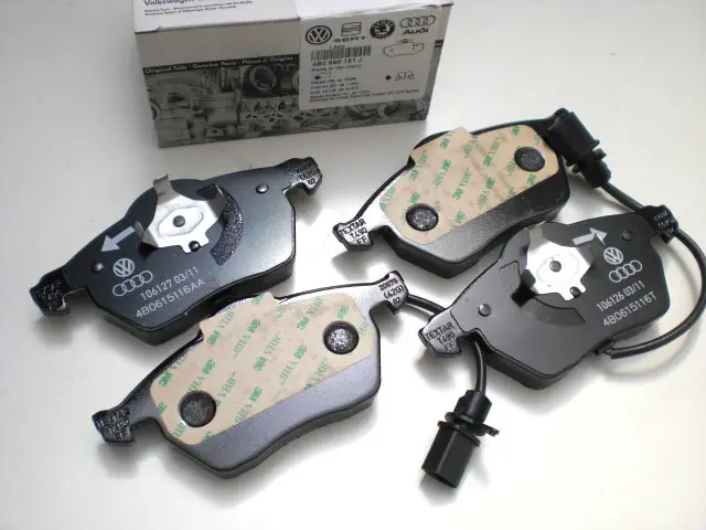 Schneller Versand Original Audi A6 Bremsbeläge Vorderachse Bremsen 1LV 1ZT Beläge 4F0698151K