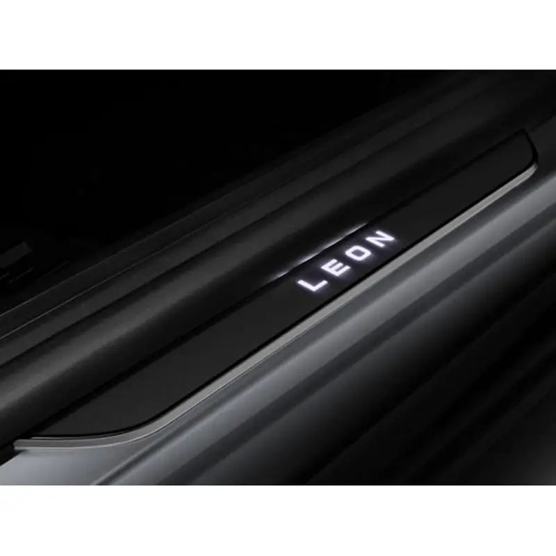 Original Seat Leon (5F) Beleuchtete Einstiegsleisten vorn Tuning Design Zierleisten Highlight