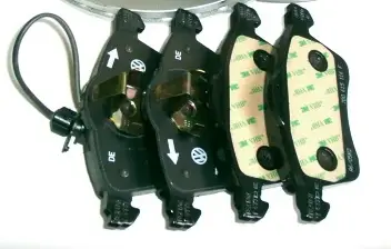 Preisknaller Original Audi VW Bremsbeläge vorn Bremsen Vorderachse Beläge 1J0698151M